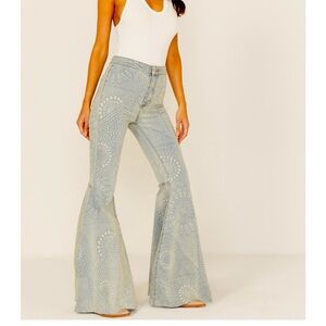 We the Free High Rise Geo print bell bottoms, size 28